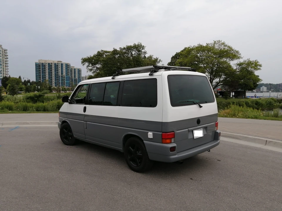 2002 Volkswagen EuroVan - Image 9 of 31