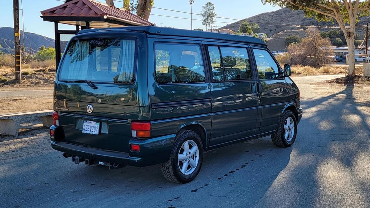 2002 Volkswagen EuroVan - Image 9 of 21