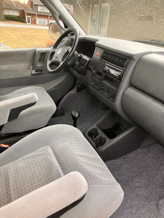 2002 Volkswagen EuroVan - Image 4 of 6