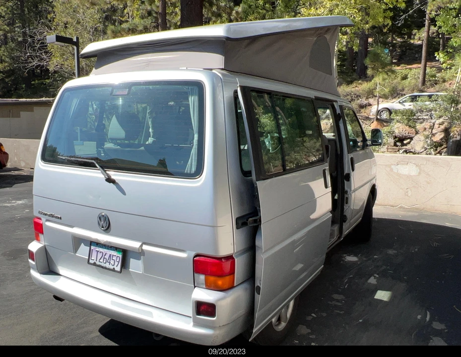 2002 Volkswagen EuroVan - Image 10 of 31