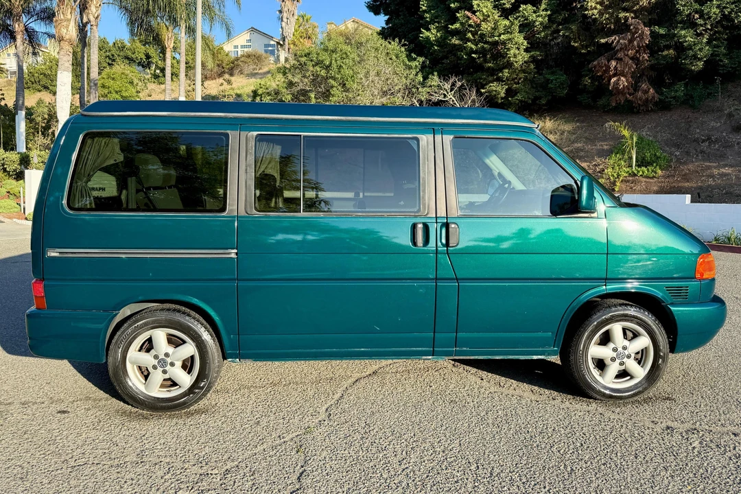 2002 Volkswagen EuroVan - Image 3 of 31