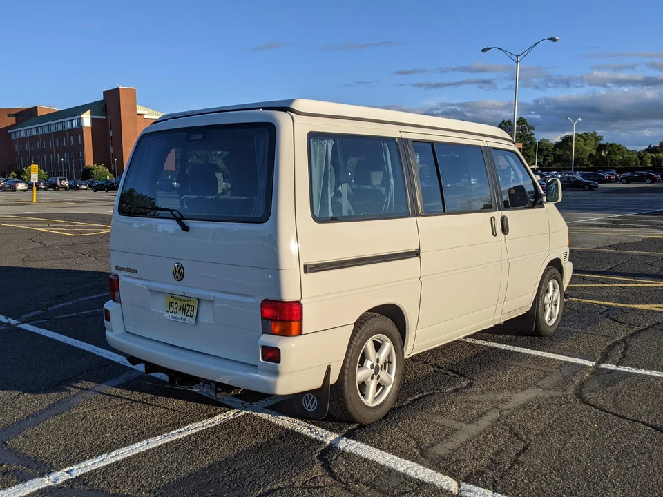 2002 Volkswagen EuroVan - Image 17 of 31