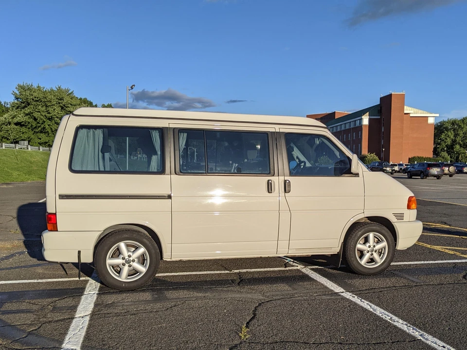 2002 Volkswagen EuroVan - Image 19 of 31