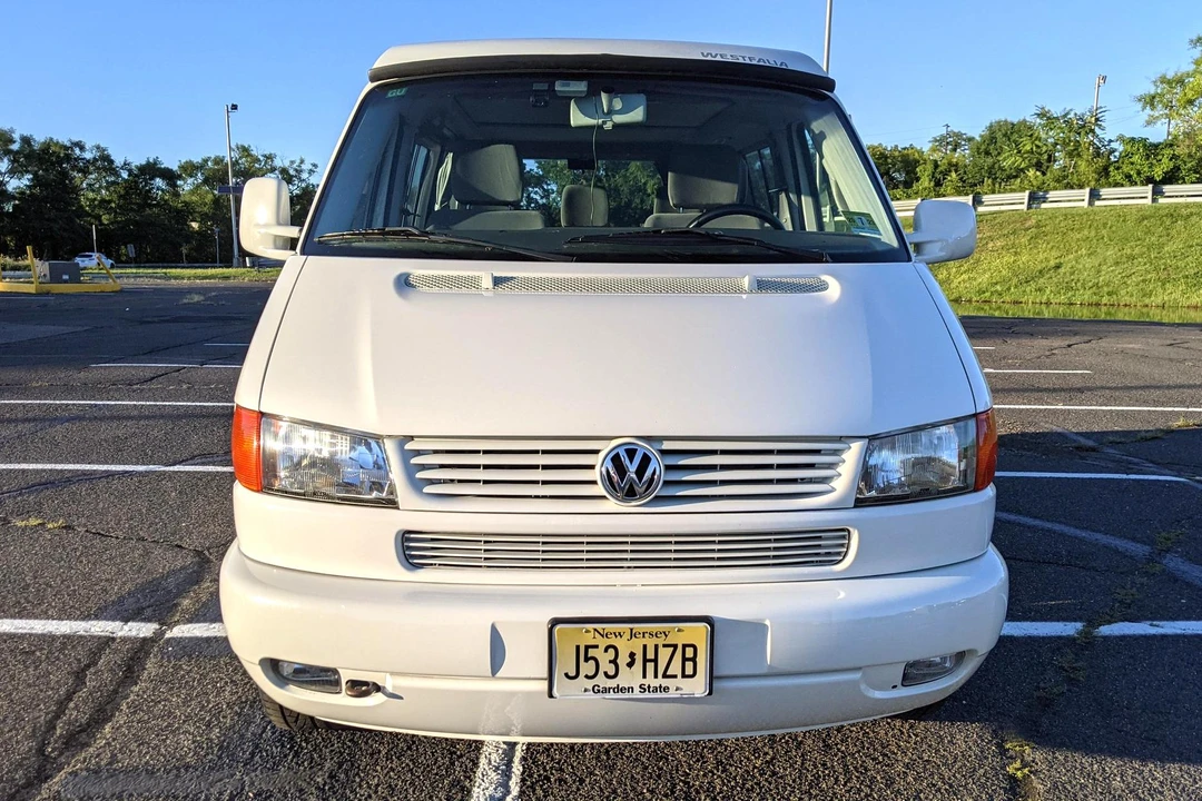 2002 Volkswagen EuroVan - Image 2 of 31