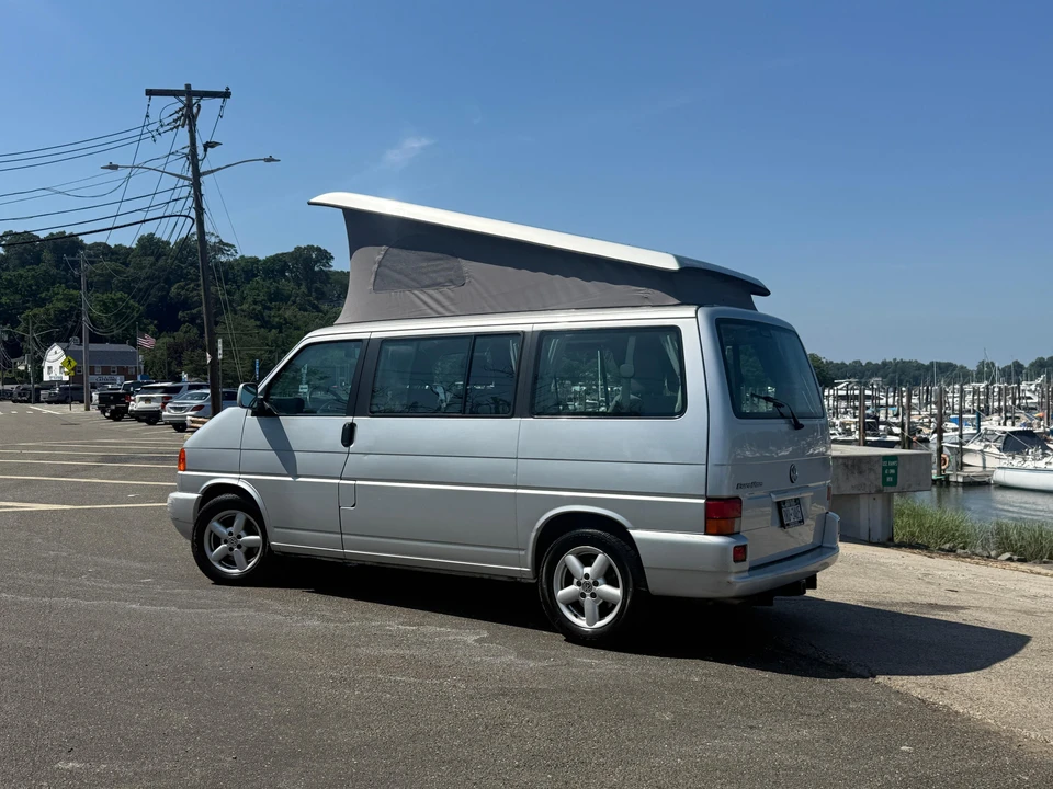 2002 Volkswagen EuroVan - Image 9 of 31