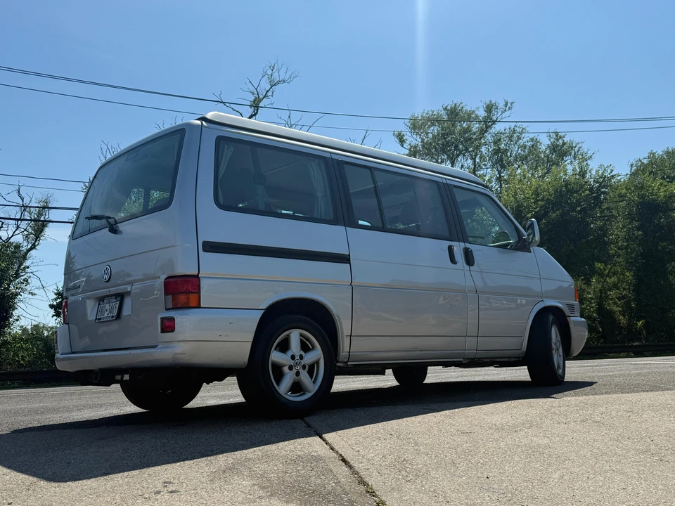 2002 Volkswagen EuroVan - Image 13 of 31