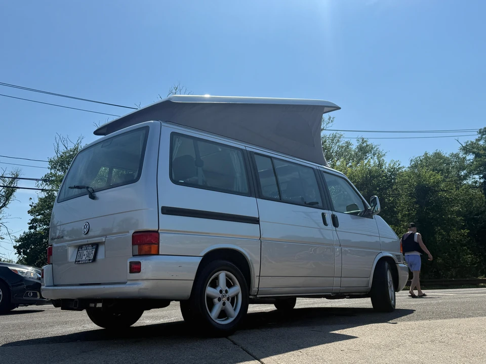 2002 Volkswagen EuroVan - Image 14 of 31