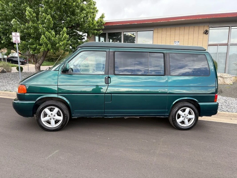 2002 Volkswagen EuroVan - Image 2 of 21