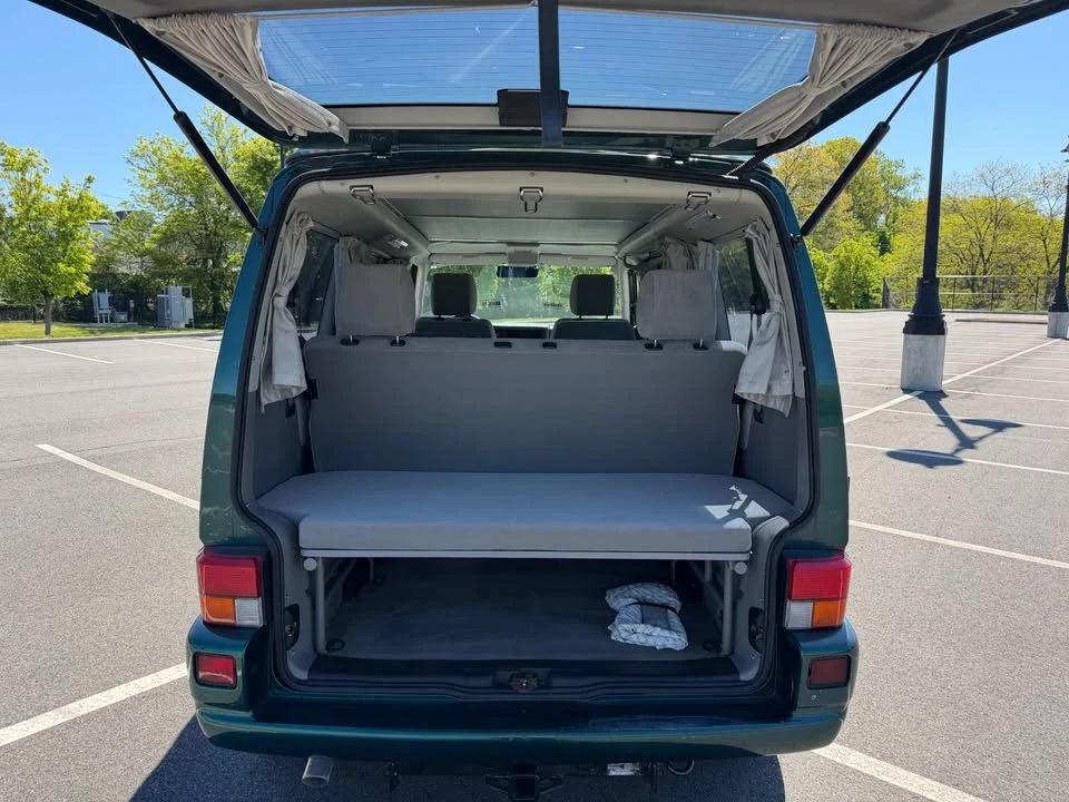 2002 Volkswagen EuroVan - Image 12 of 21