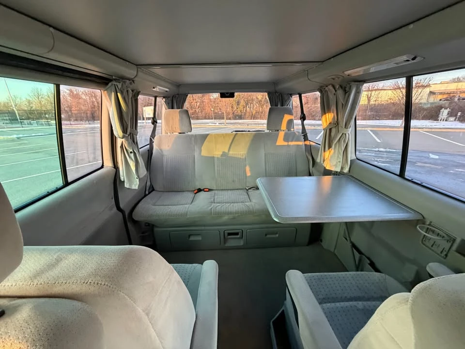 2002 Volkswagen EuroVan - Image 18 of 21