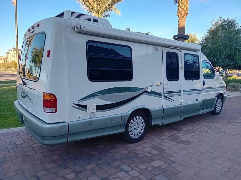 2002 Volkswagen EuroVan - Image 19 of 31
