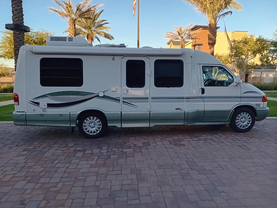 2002 Volkswagen EuroVan - Image 21 of 31