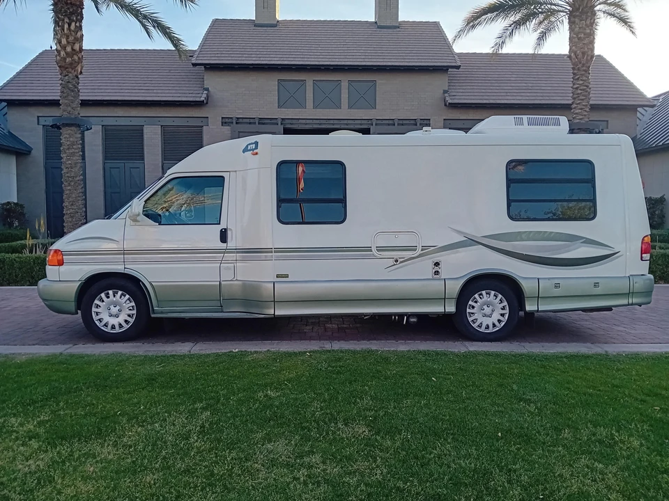 2002 Volkswagen EuroVan - Image 12 of 31