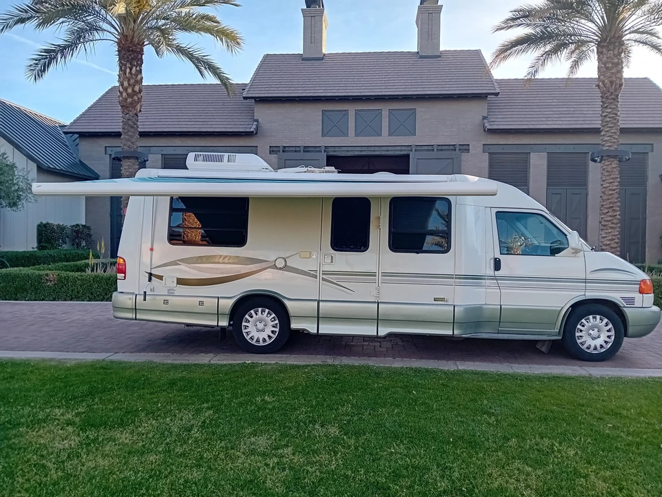 2002 Volkswagen EuroVan - Image 25 of 31