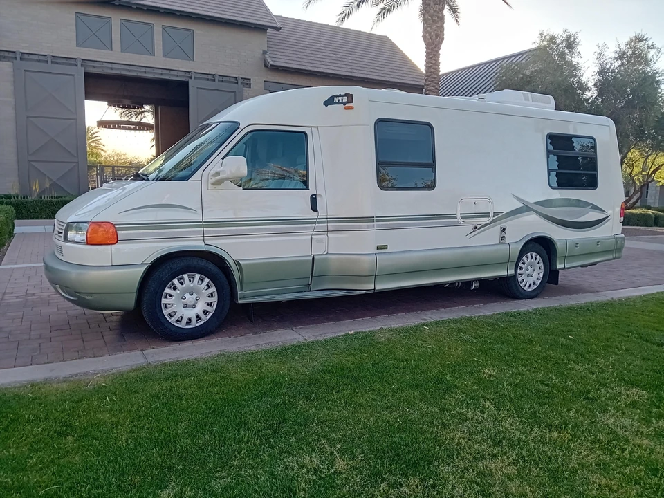 2002 Volkswagen EuroVan - Image 10 of 31