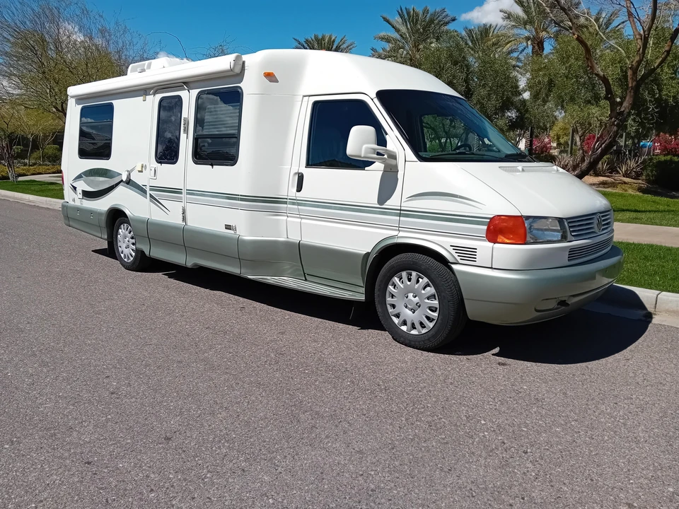 2002 Volkswagen EuroVan - Image 28 of 31