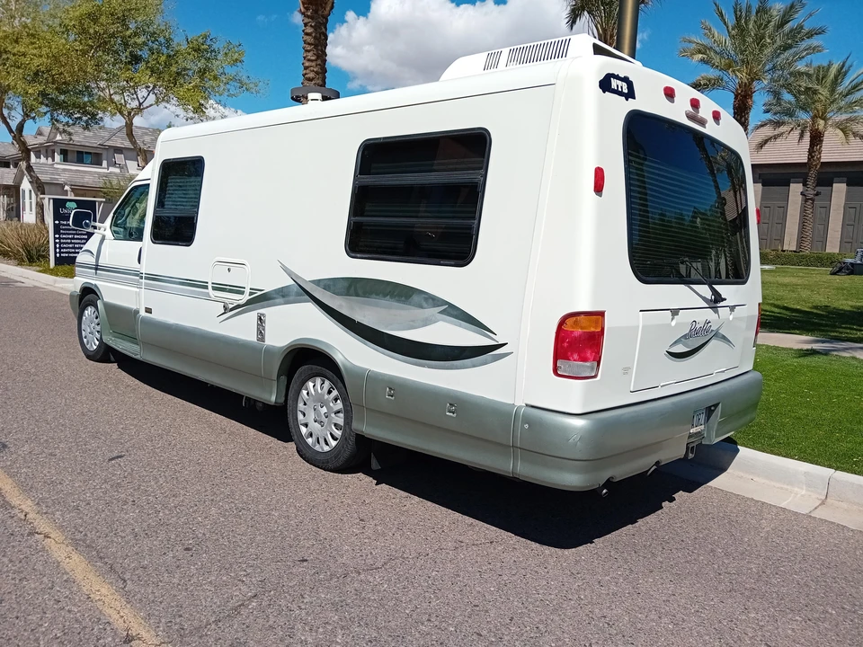2002 Volkswagen EuroVan - Image 16 of 31