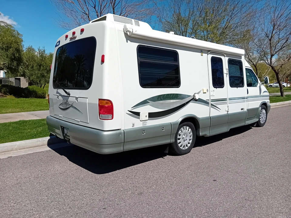 2002 Volkswagen EuroVan - Image 18 of 31