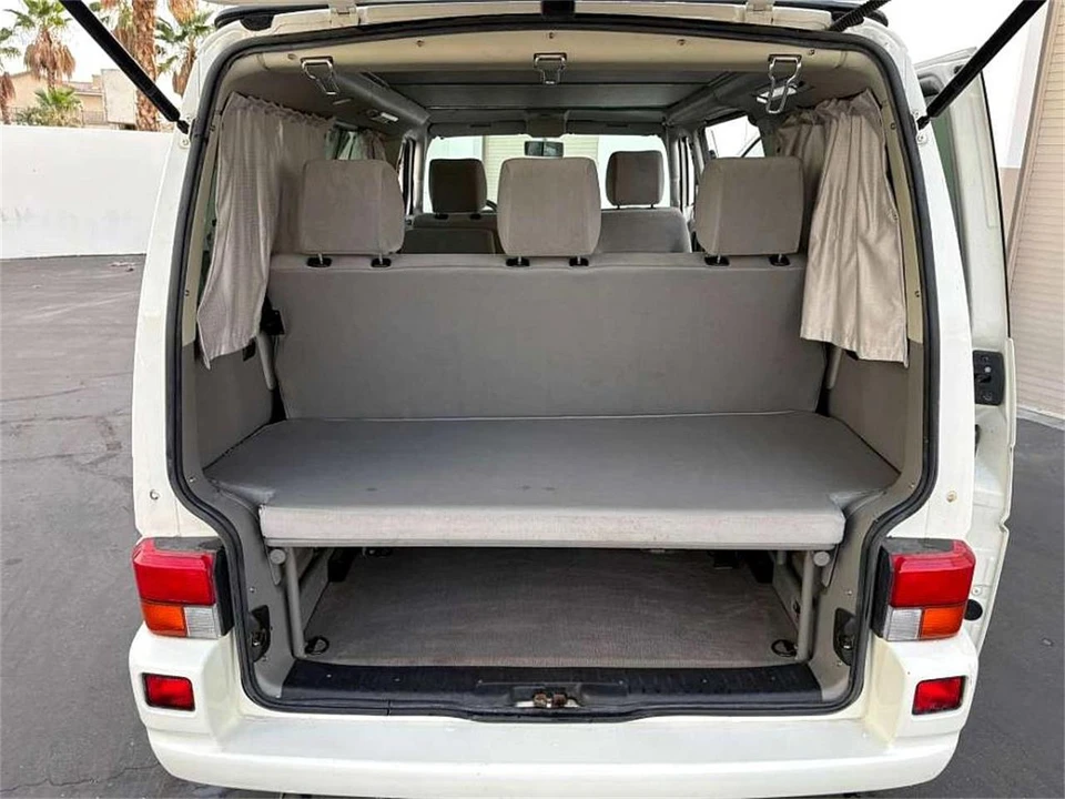2002 Volkswagen EuroVan - Image 24 of 31