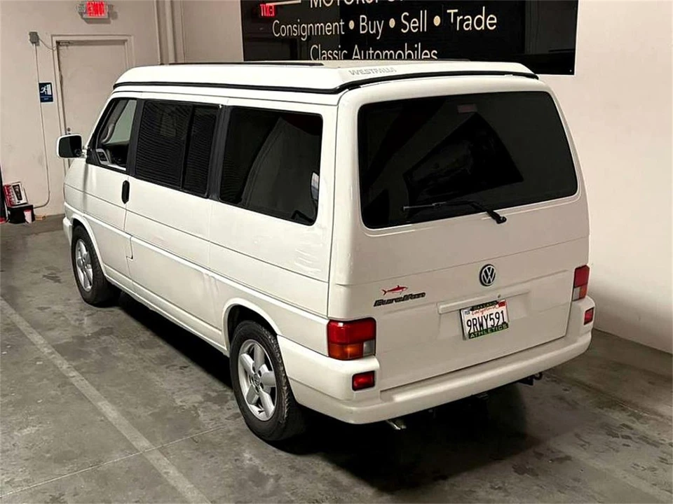 2002 Volkswagen EuroVan - Image 30 of 31
