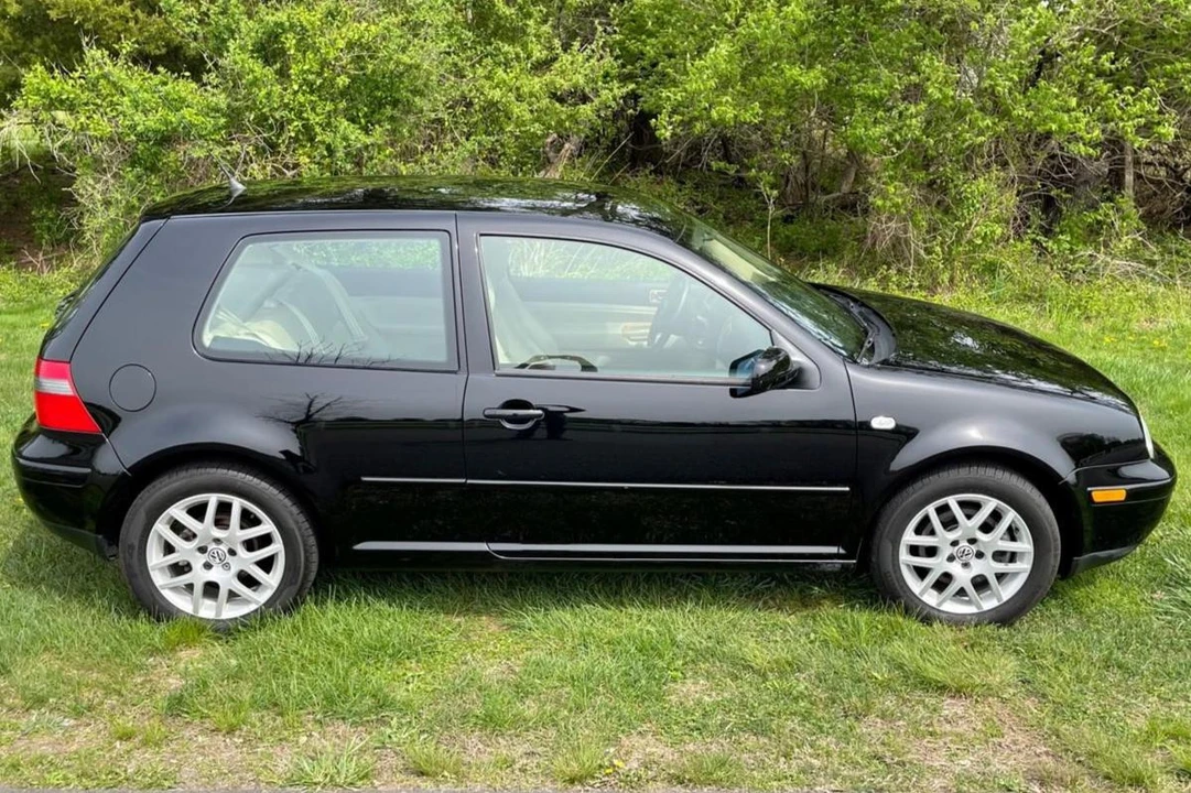 2002 Volkswagen GTI Mk4 - Image 3 of 31