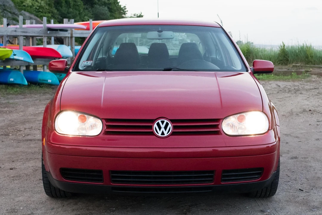 2002 Volkswagen GTI Mk4 - Image 2 of 31