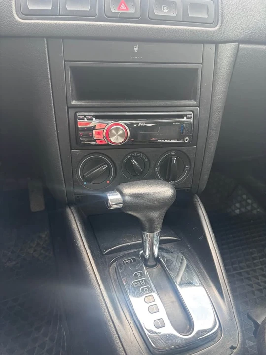2002 Volkswagen Golf Mk4 - Image 9 of 10