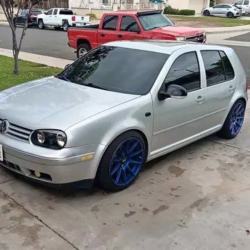 2002 Volkswagen Golf GLS Hatchback 4D