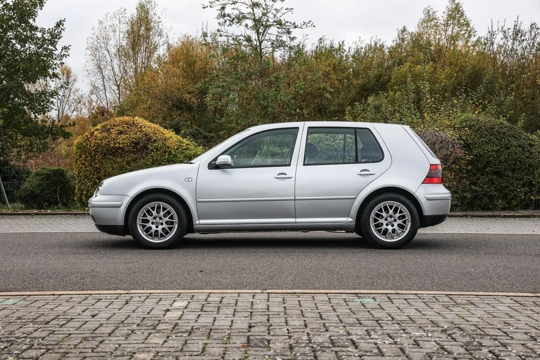 2002 Volkswagen GTI Mk4 - Image 8 of 30