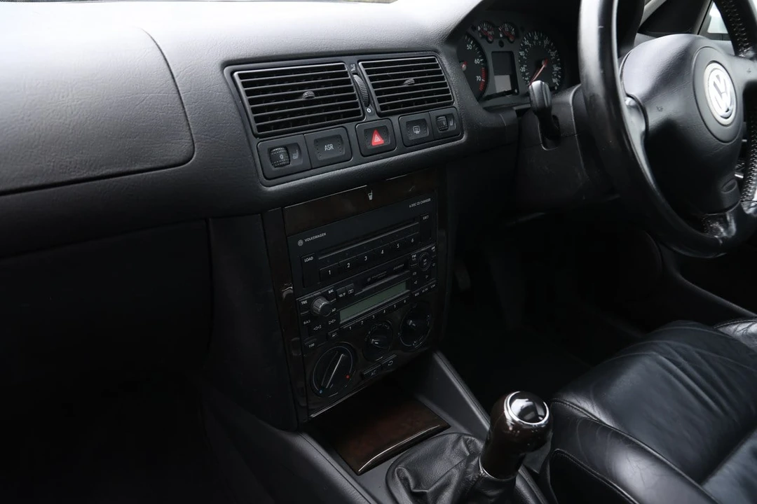 2002 Volkswagen GTI Mk4 - Image 18 of 30