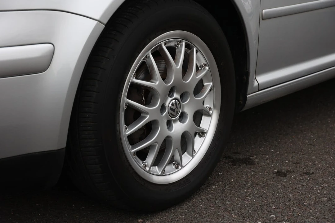 2002 Volkswagen GTI Mk4 - Image 10 of 30