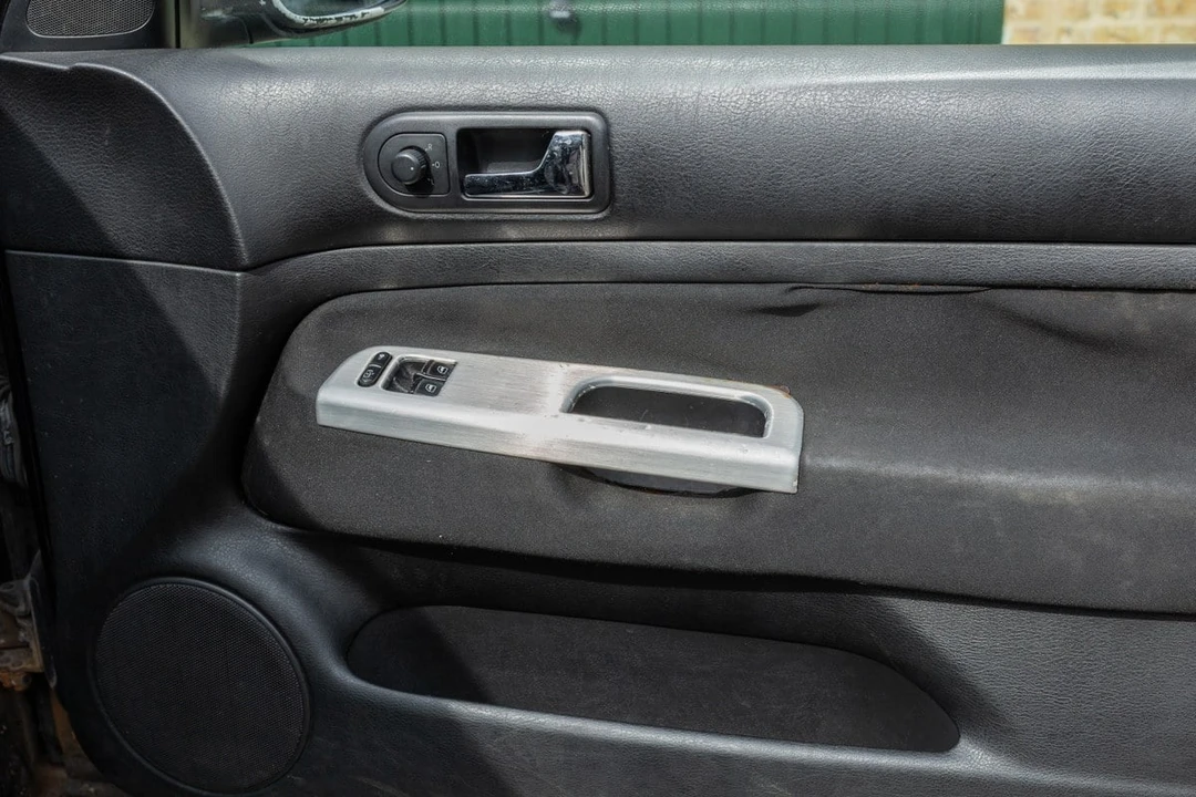 2002 Volkswagen GTI Mk4 - Image 24 of 30