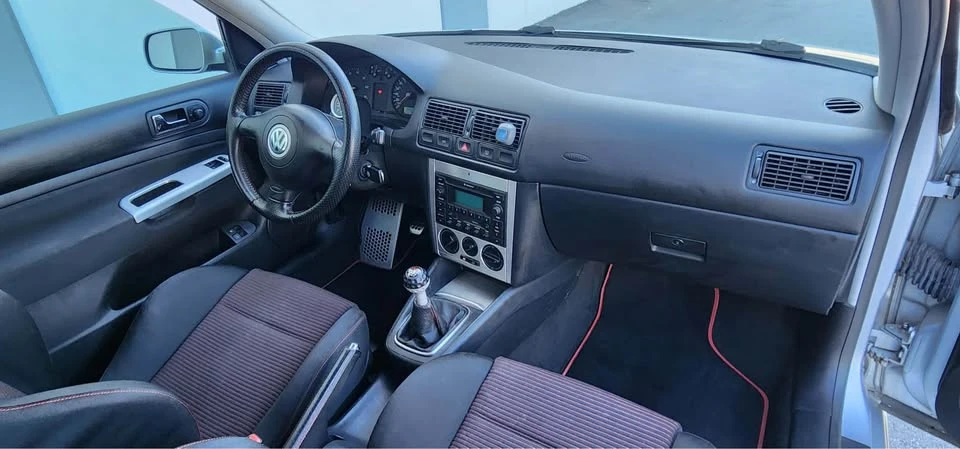 2002 Volkswagen GTI Mk4 - Image 11 of 20
