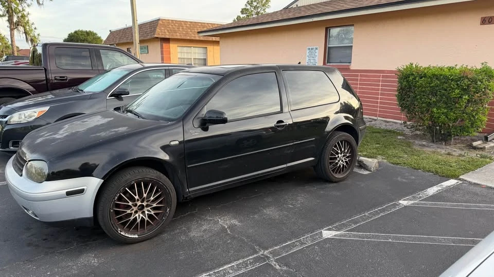 2002 Volkswagen GTI Mk4 - Image 2 of 8