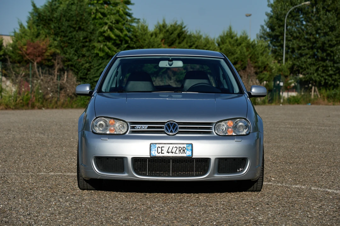2002 Volkswagen R32 Mk4 - Image 2 of 31