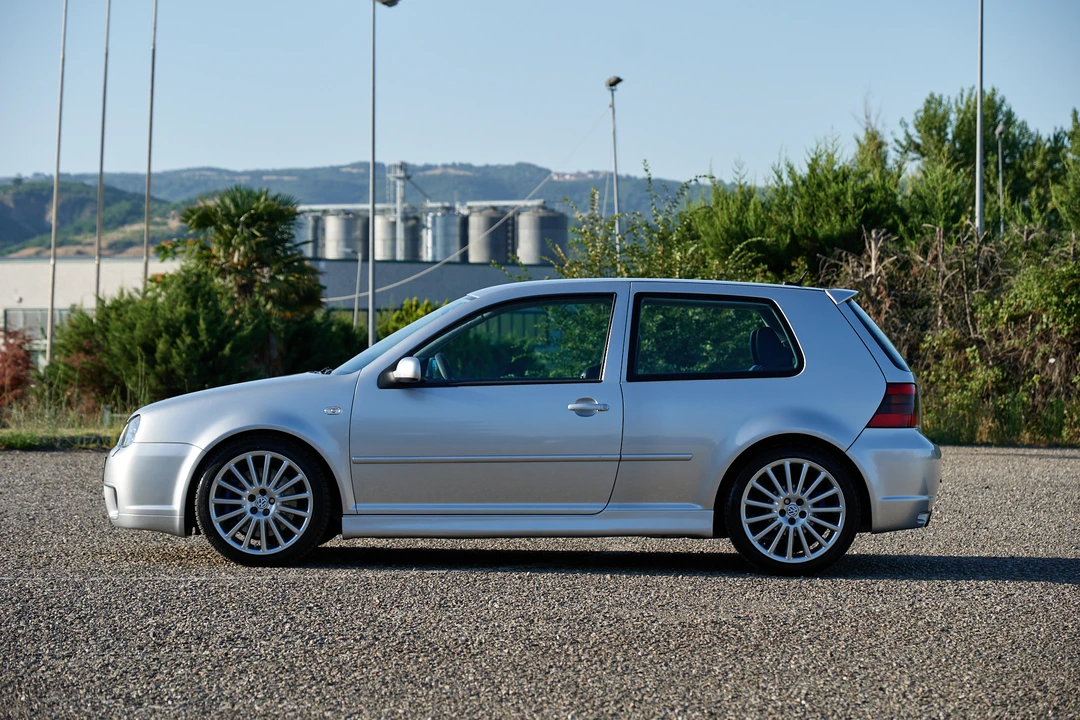 2002 Volkswagen R32 Mk4 - Image 7 of 31