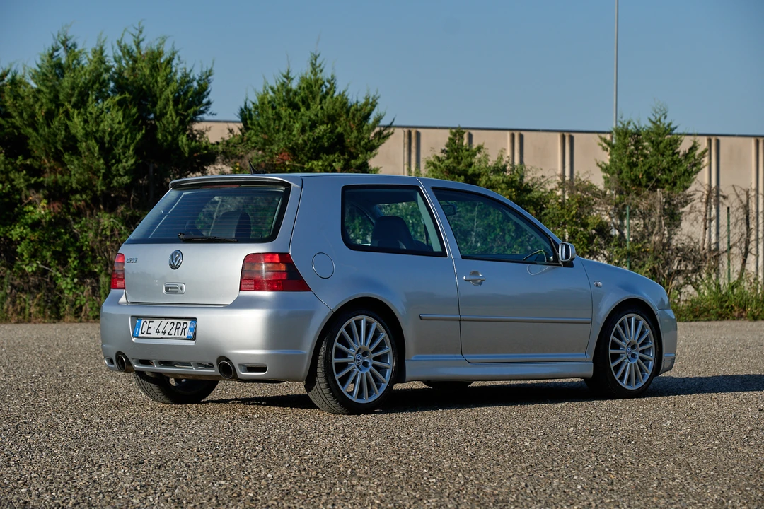 2002 Volkswagen R32 Mk4 - Image 4 of 31