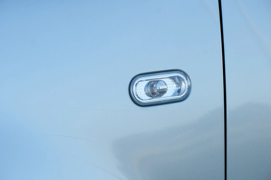 2002 Volkswagen R32 Mk4 - Image 16 of 31