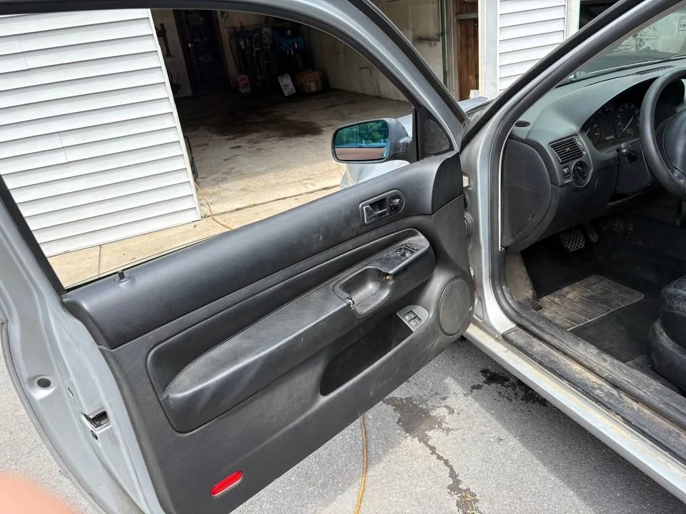 2002 Volkswagen GTI Mk4 - Image 5 of 10
