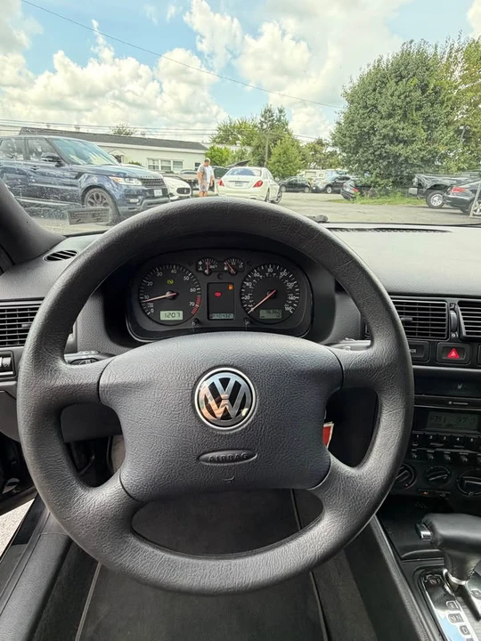 2002 Volkswagen GTI Mk4 - Image 9 of 20