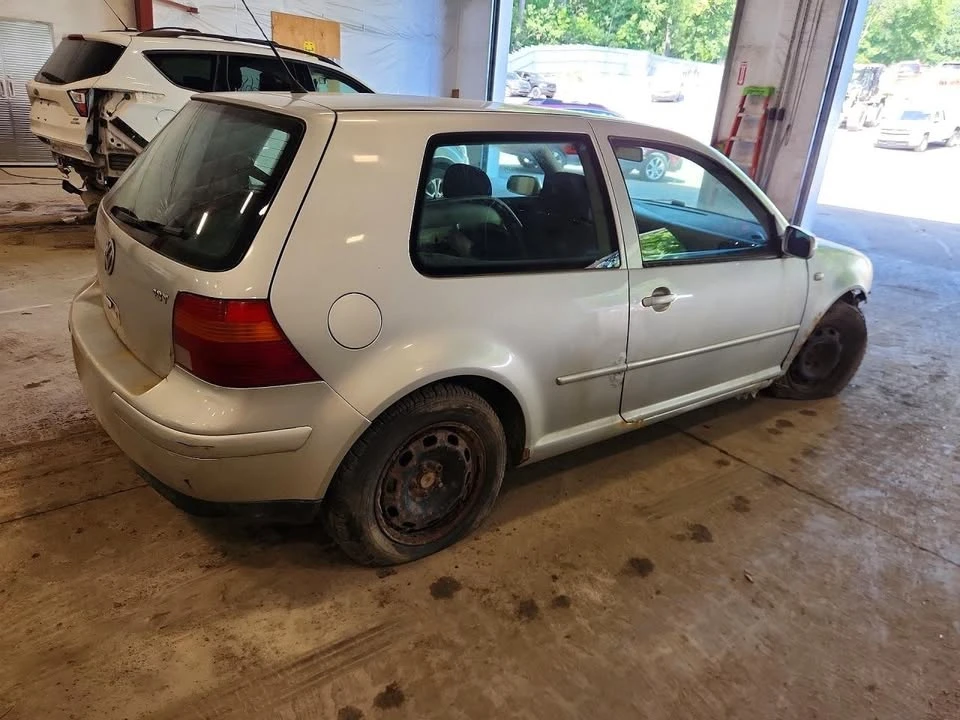 2002 Volkswagen GTI Mk4 - Image 3 of 10