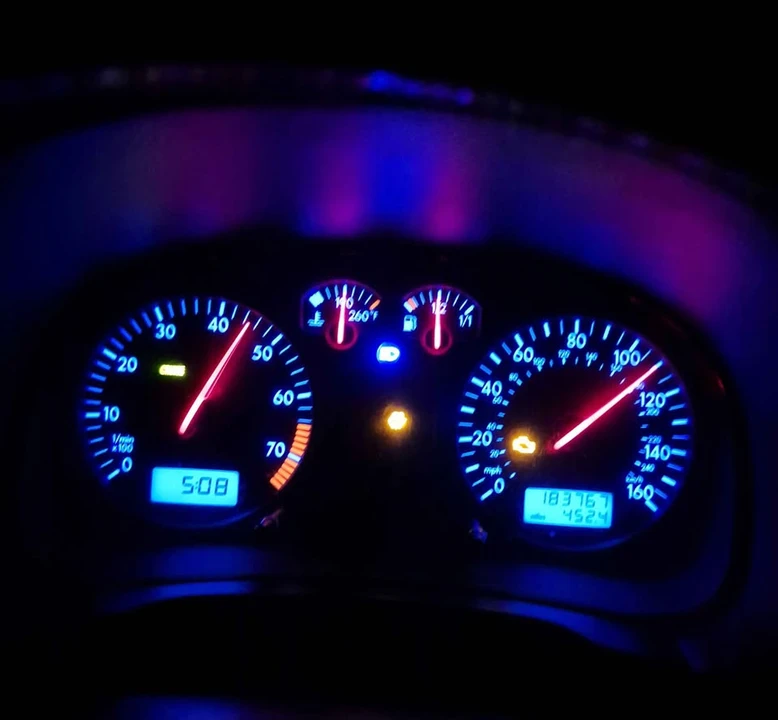 2002 Volkswagen GTI Mk4 - Image 9 of 11