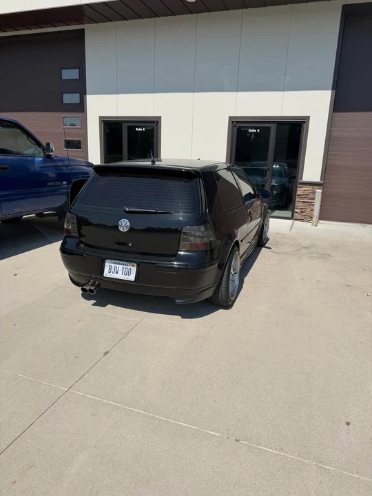 2002 Volkswagen GTI Mk4 - Image 2 of 6
