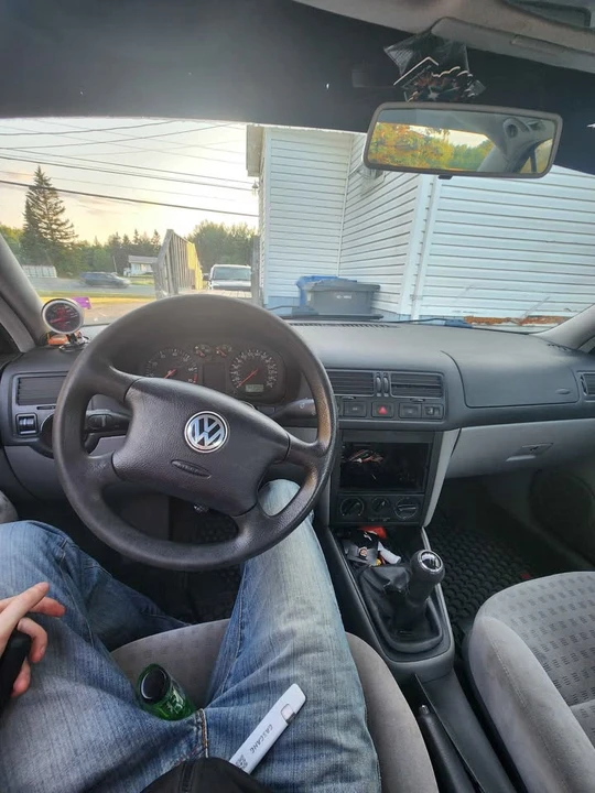 2002 Volkswagen Jetta - Image 15 of 20