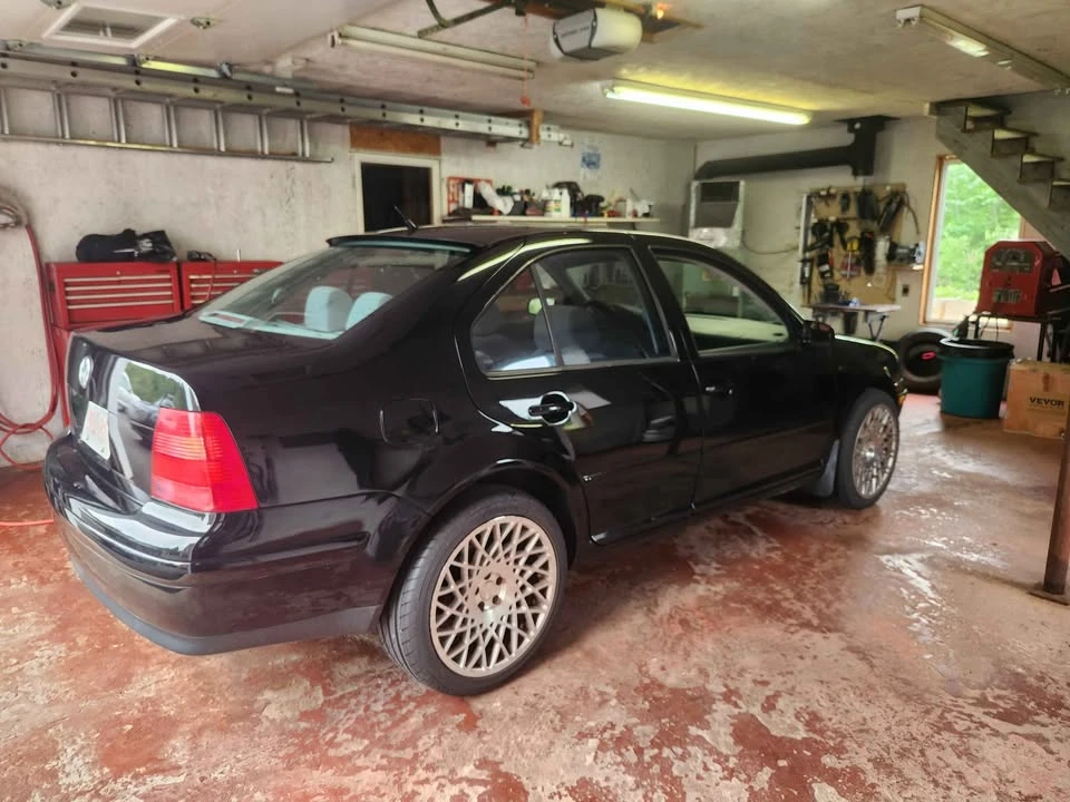 2002 Volkswagen Jetta - Image 9 of 20
