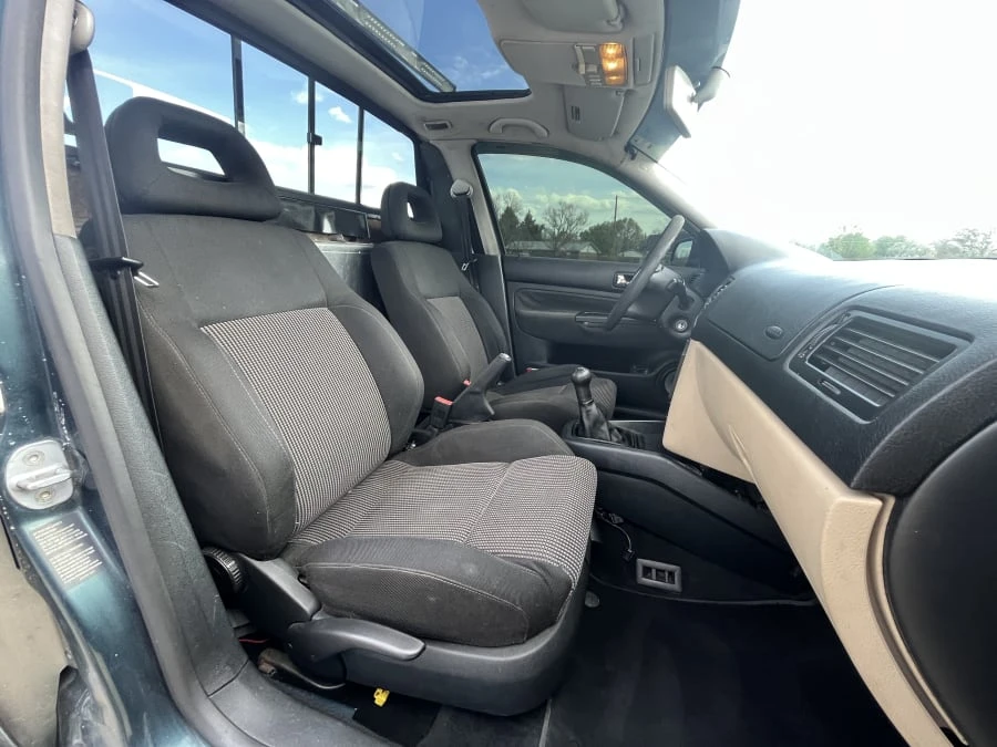 2002 Volkswagen A4 Jetta - Image 16 of 18