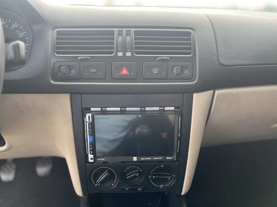 2002 Volkswagen A4 Jetta - Image 17 of 18