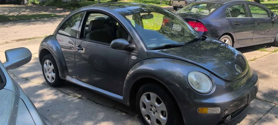 2002 Volkswagen New Beetle - Image 3 of 9
