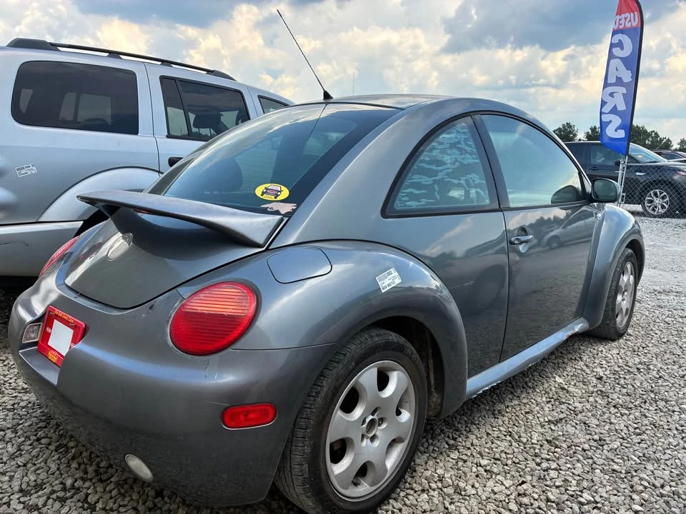 2002 Volkswagen New Beetle - Image 4 of 9