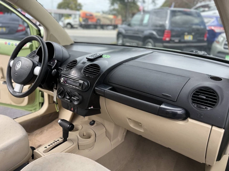 2002 Volkswagen New Beetle - Image 18 of 21